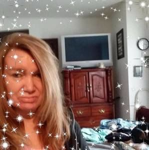 Meet your Posher, Roxanne